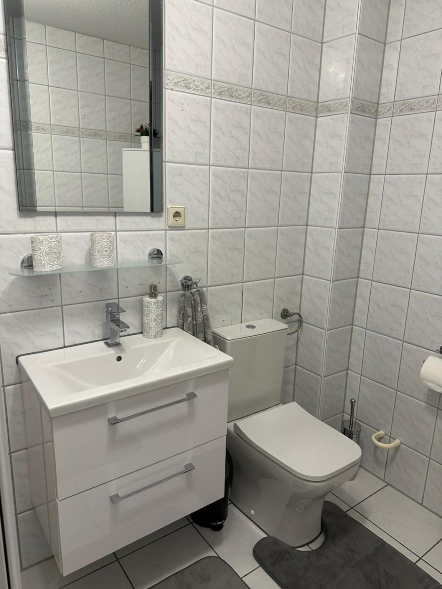 Zum Kaeutzchen 120Qm Ferienhaus 8 Personen 4 Schlafzimmer Nossentiner Huette Zewnętrze zdjęcie